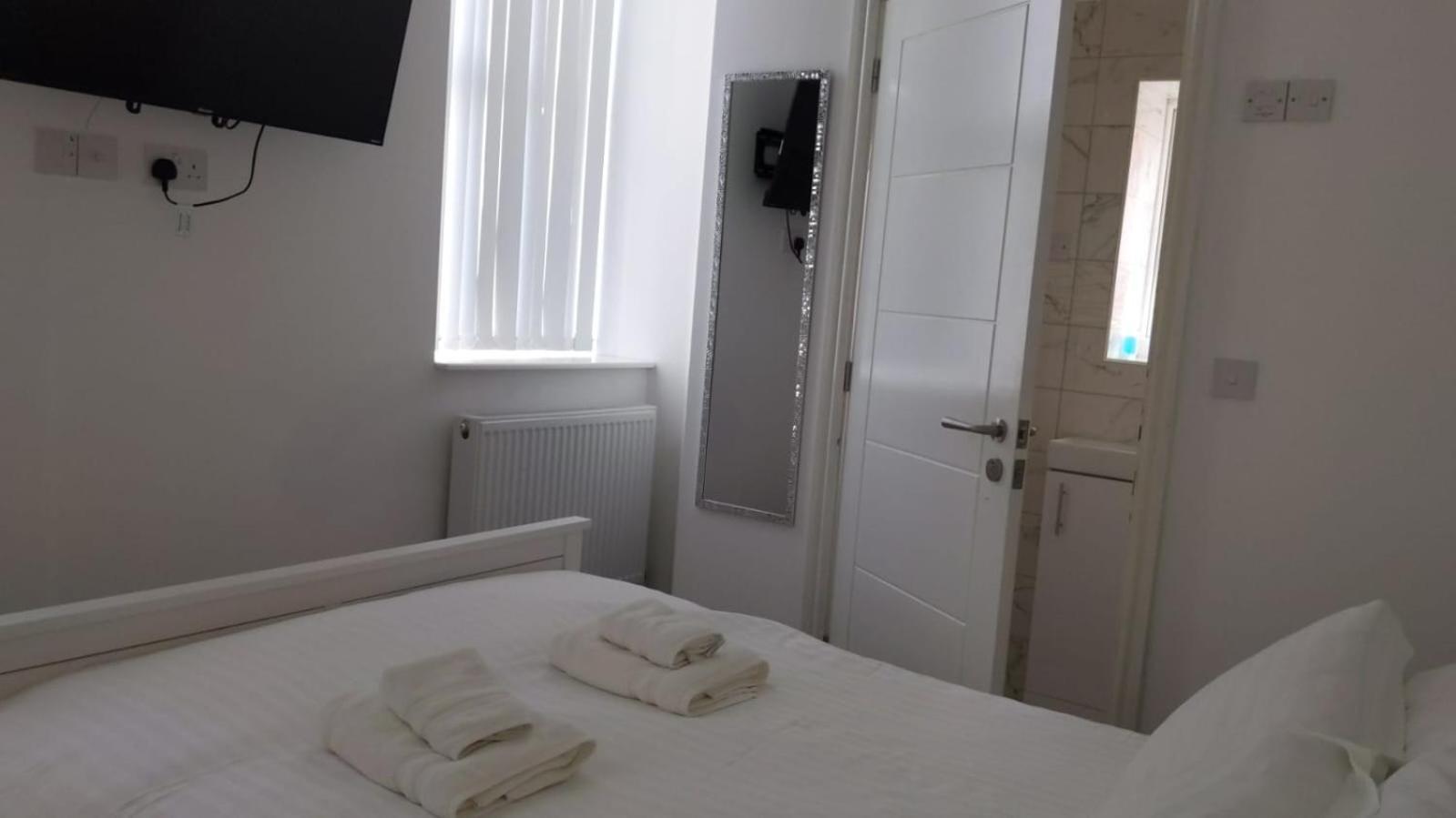 Citybreaks Rooms With Free Parking Liverpool Esterno foto